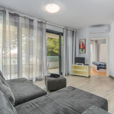 Hotel Lux Novigrad  Zewnętrze zdjęcie