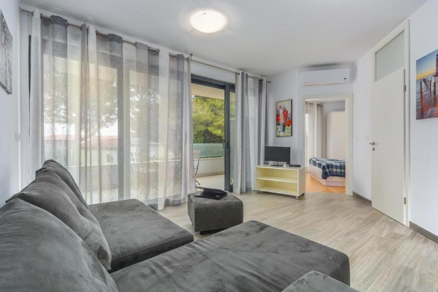 Hotel Lux Novigrad  Zewnętrze zdjęcie
