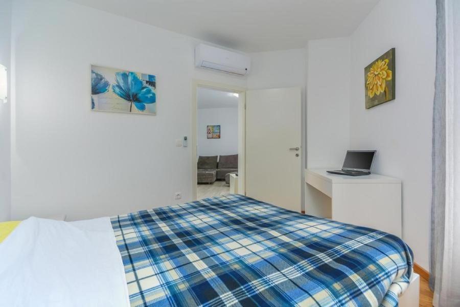 Hotel Lux Novigrad  Zewnętrze zdjęcie